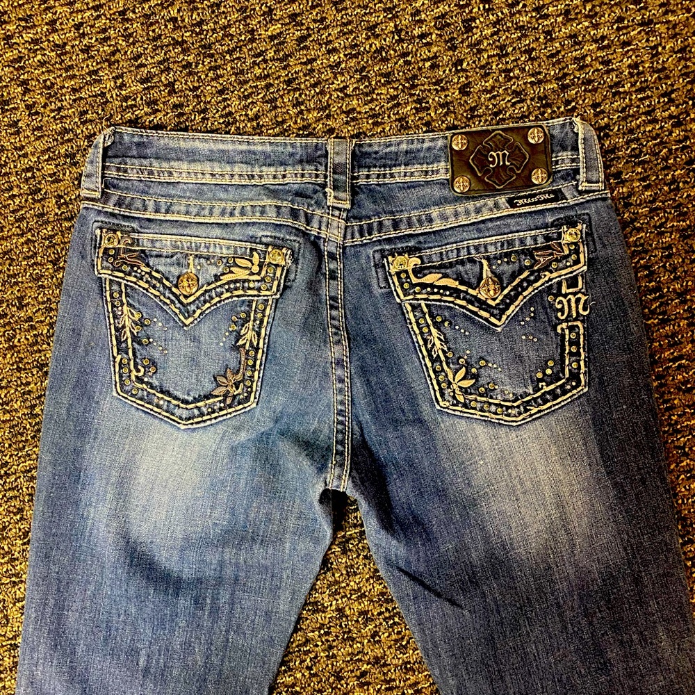 Women’s Size 31 Miss Me bootcut jeans